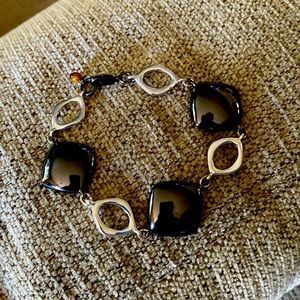 EUC Linked Clasp Bracelet Black Metal/Silver Tone